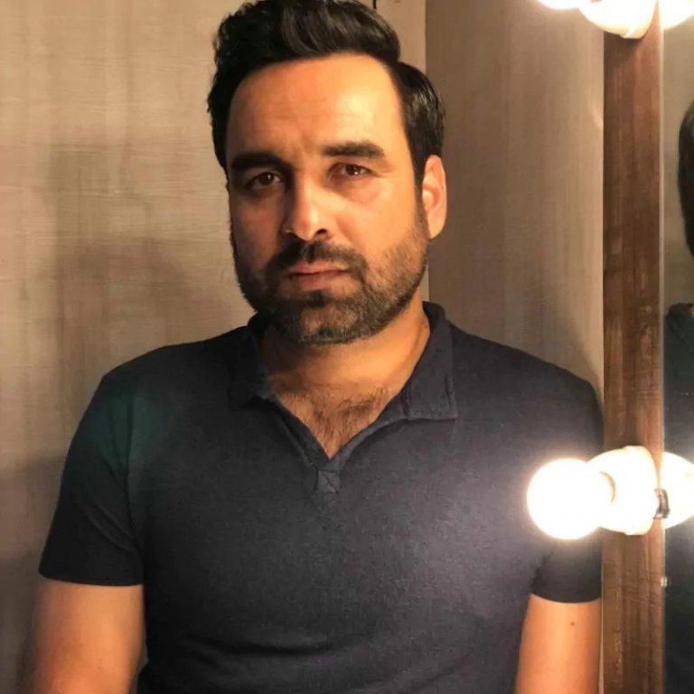 Pankaj Tripathi Full Bio: Height, Age, Wife, Family, And More ...